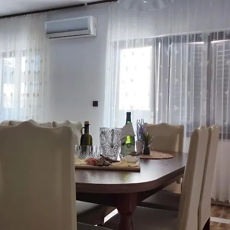 Olive Ii Apartment *