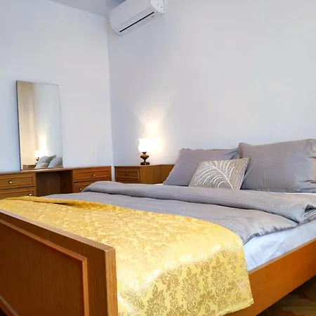 Olive Ii Apartment